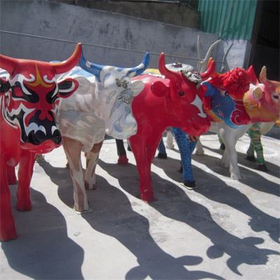 Metallgroßer Kuh-Stier-Statuen-Garten-im Freien Tiervieh-Skulpturen