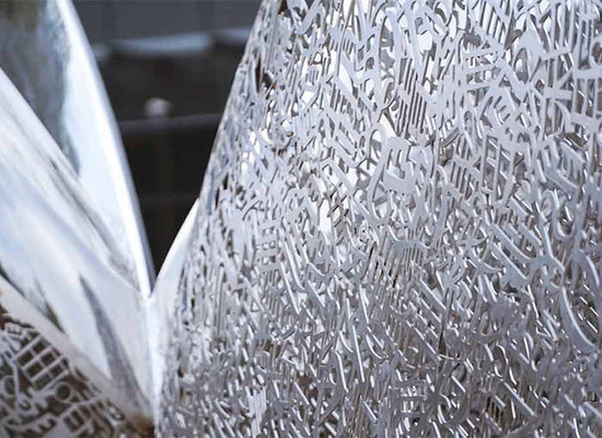 Spiegel galvanisierte Garten-Skulpturen im Freien extrahieren den besonders angefertigten Edelstahl