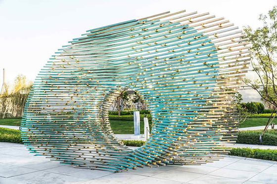 Metall-Ring Stainless Steel Sculptures Abstract-modernes besonders angefertigt für Garten