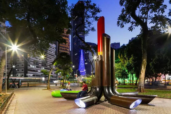 Handgemachte Edelstahl-Skulptur-Piazza-große Metallskulpturen im Freien