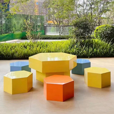 Hexagon-Stuhl-kundenspezifisches Fiberglas gestaltet Ruhezone allgemeinen Art Statues