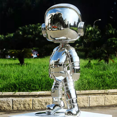 Innenhauptdekor gestaltet Roboter-Jungen-Edelstahl-Spiegel-Skulptur