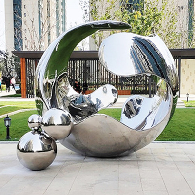 Spiegel-Edelstahl-Garten im Freien gestaltet den dekorativen hohlen polierten Ball