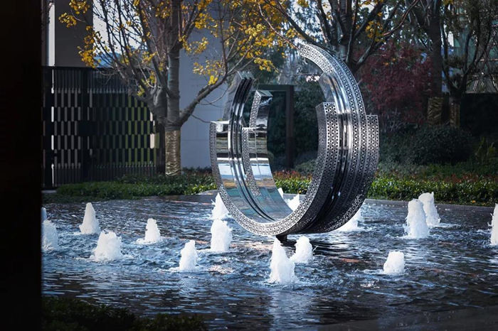 Brunnen-Ring Decorative Metal Sculpture Mirror-Edelstahl moderner Art Statue