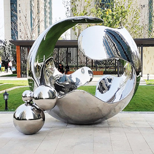 Spiegel-Edelstahl-Garten im Freien gestaltet den dekorativen hohlen polierten Ball