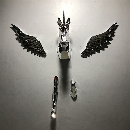 Dekorative Unicorn Wall Sculpture Hanging Pegasus-Pferdestatue für Hintergrund